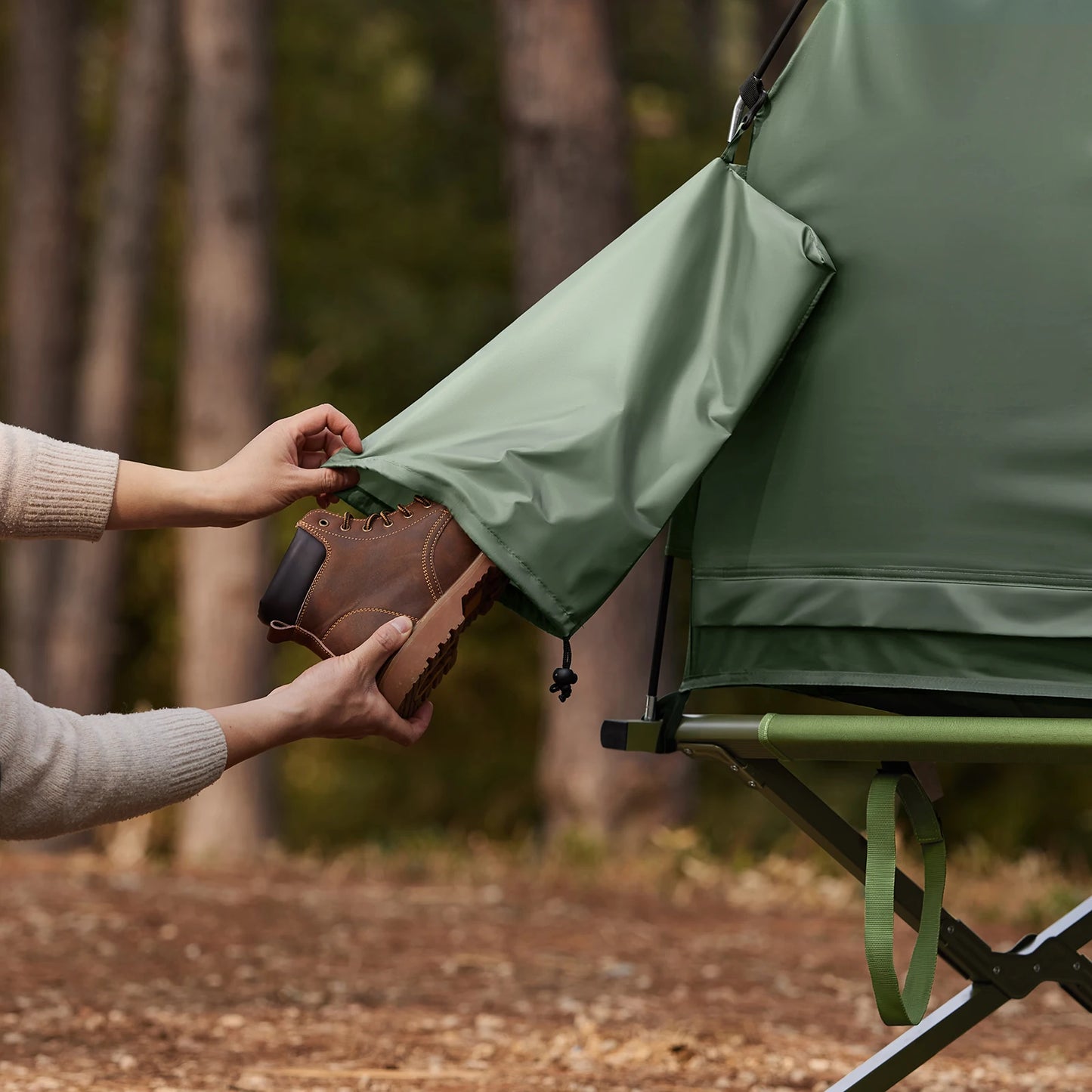 OGS32-L 4In1 Tent with Camping Bed Sleeping Bag Air Mattress and Accessories Camping Tent 2 People Camp Bed
