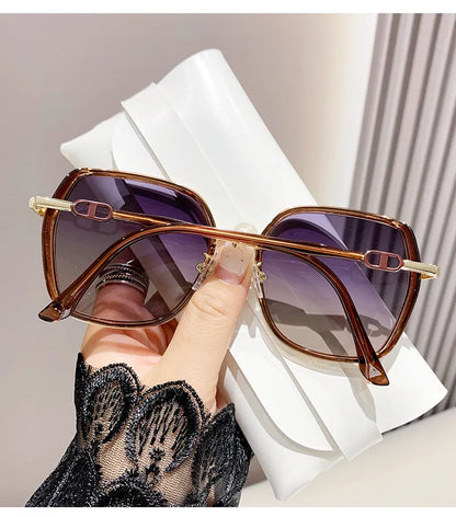 Eyewear New Sunglasses Mirror Female UV Protection Large Frame Net Fashionable Bright Edge Advanced Sense Driving Glasses T100