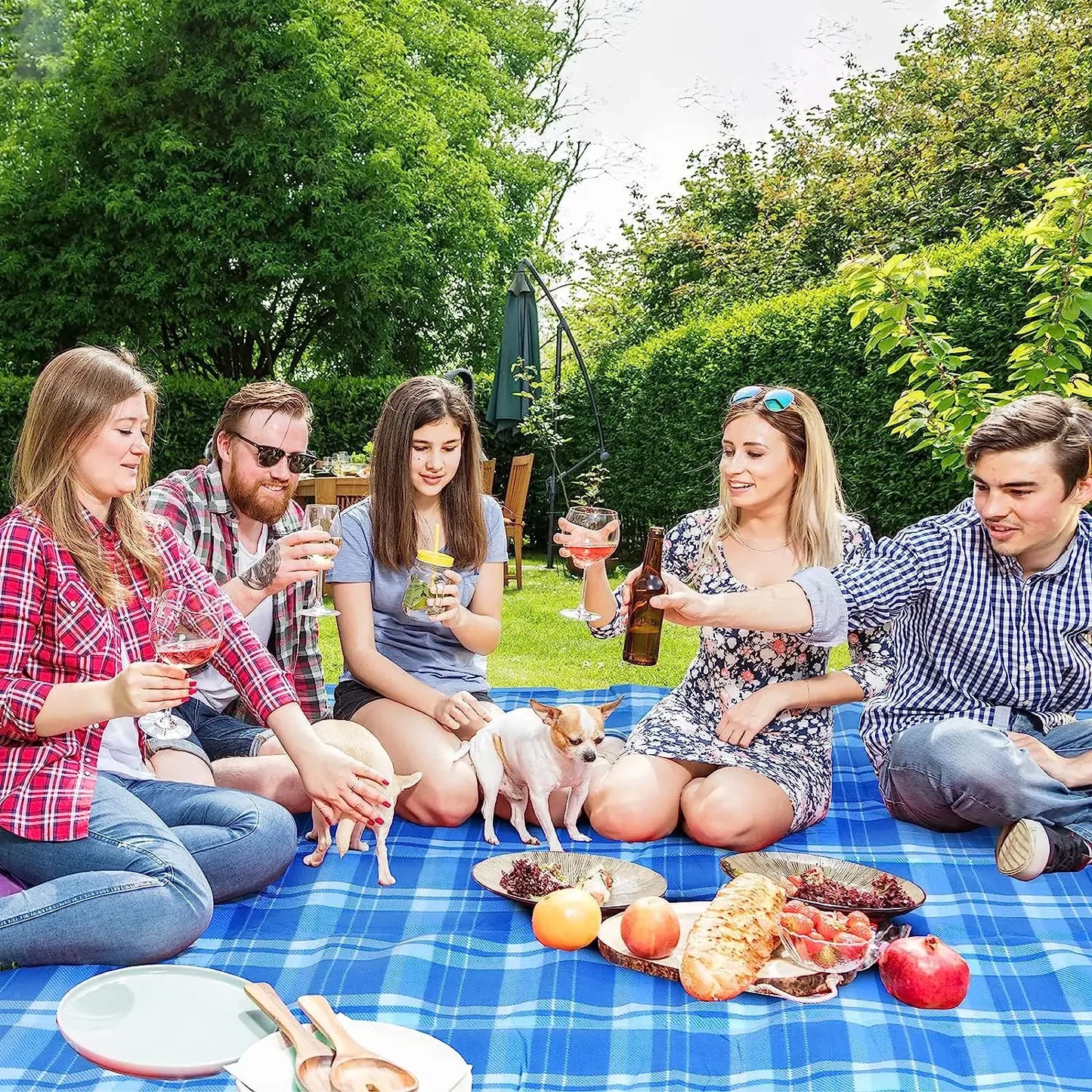 Outdoor Picnic Blanket with Waterproof Backing with Handles for Camping Picnic Hiking BBQ Travel Camping Blanket&Carrying Handle